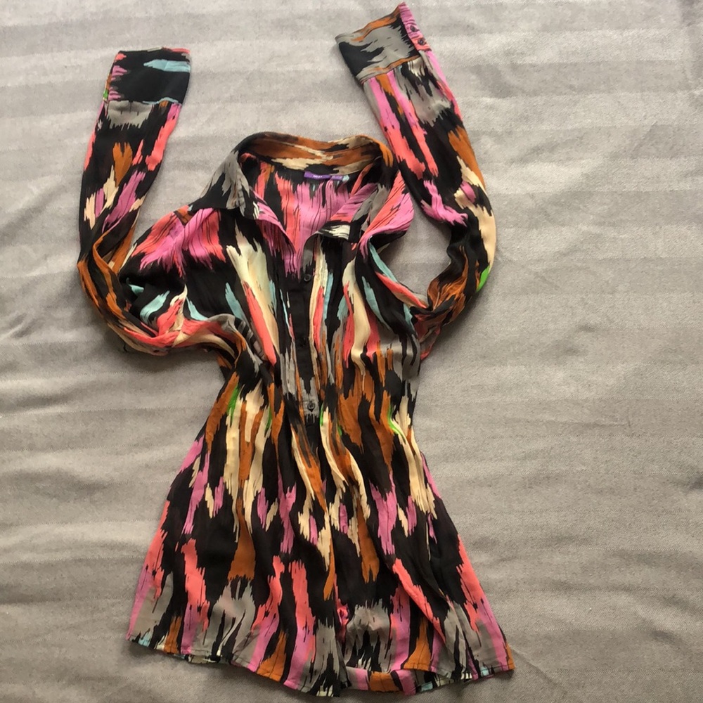 MEXX light bright fun career blouse. Spain